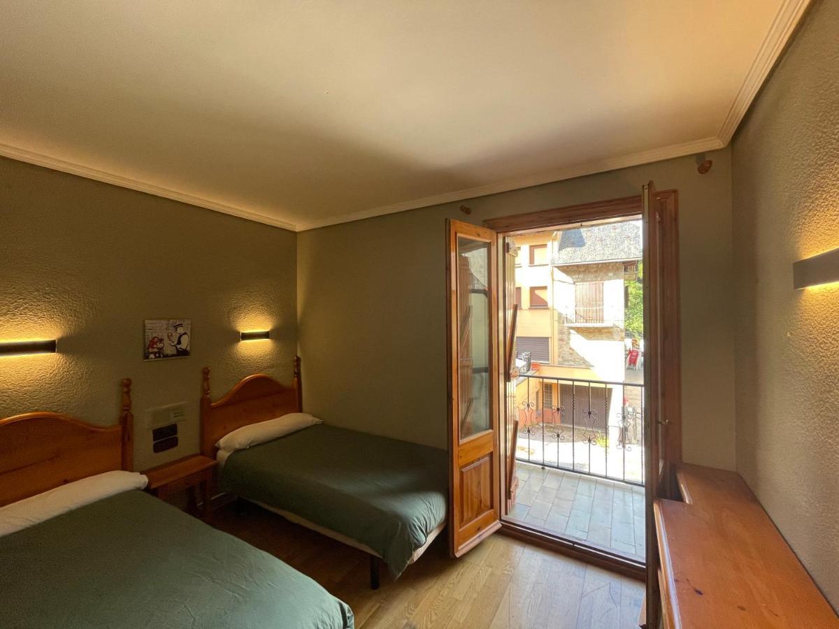 Hotel The Bossòst Zewnętrze zdjęcie