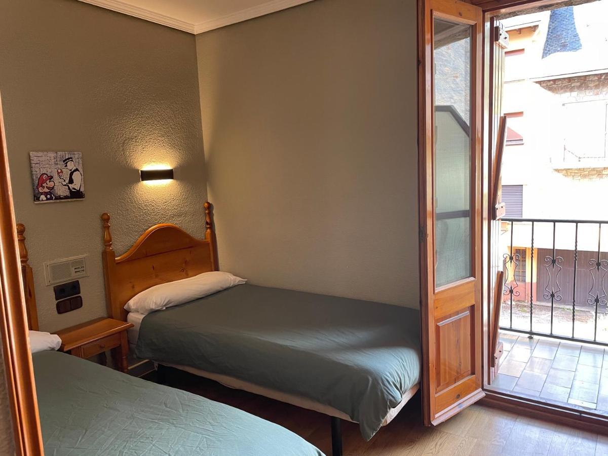 Hotel The Bossòst Zewnętrze zdjęcie
